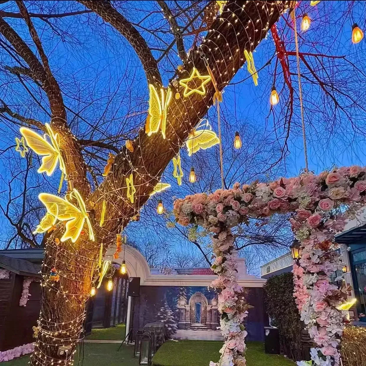 2/4 pieces of LED outdoor simulation dynamic static butterfly lights holiday party decorations home decor