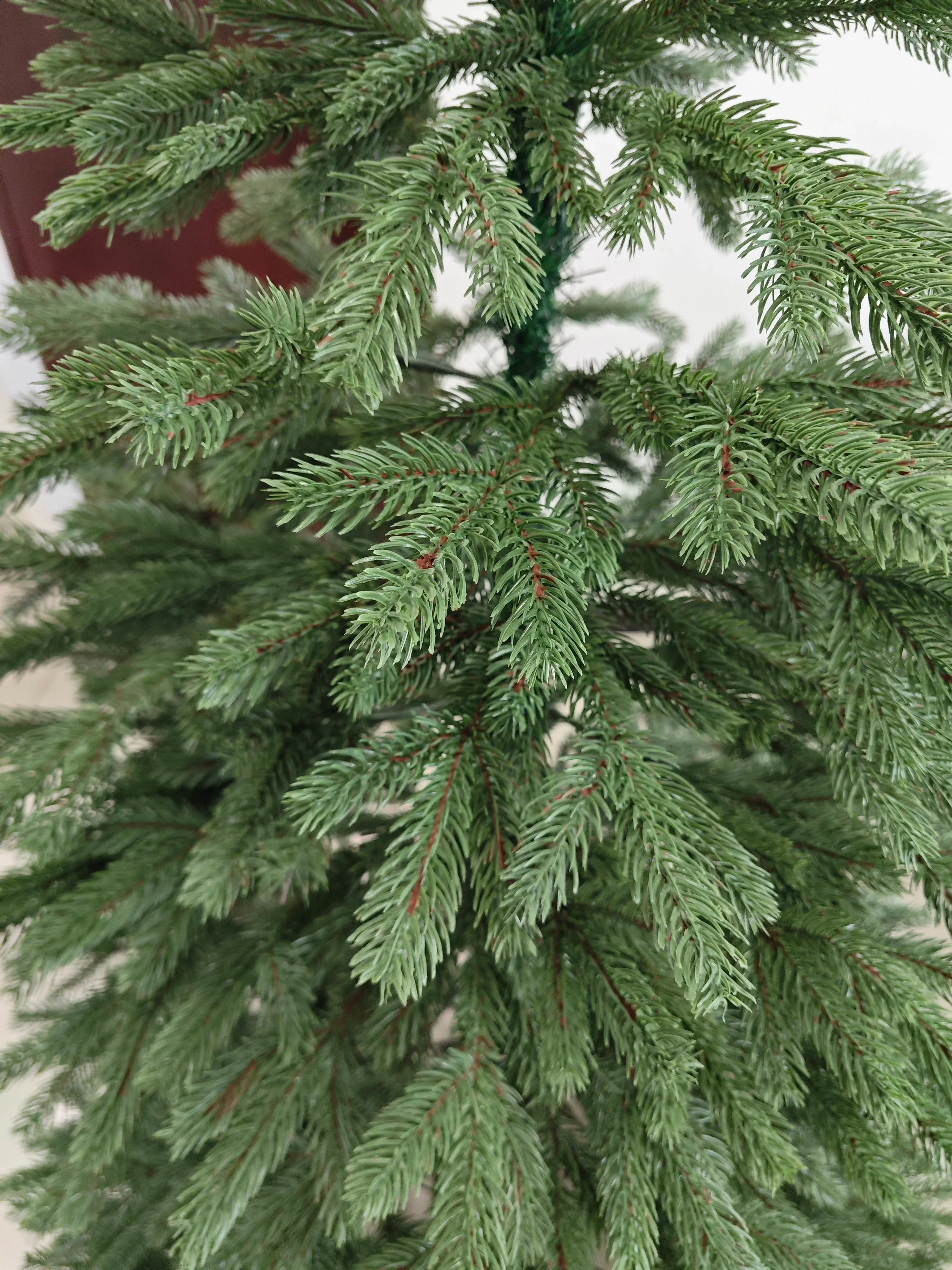 Full PE Artificial Large Christmas Tree PE Material Christmas Tree Home Party Atmosphere Xmas Decorations 1.2m to 2.1m navidad